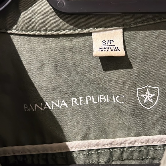 Khaki green , light canvas cotton jacket . Like new , gorgeous quality - Picture 2 of 5